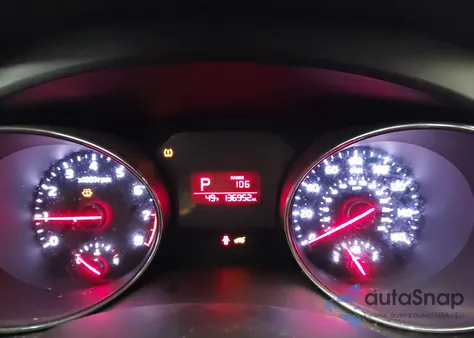 2016 Kia Sedona Lx z USA, uszkodzony, nr VIN KNDMB5C19G6098417